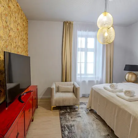 U Devíti Lvů Apartamento