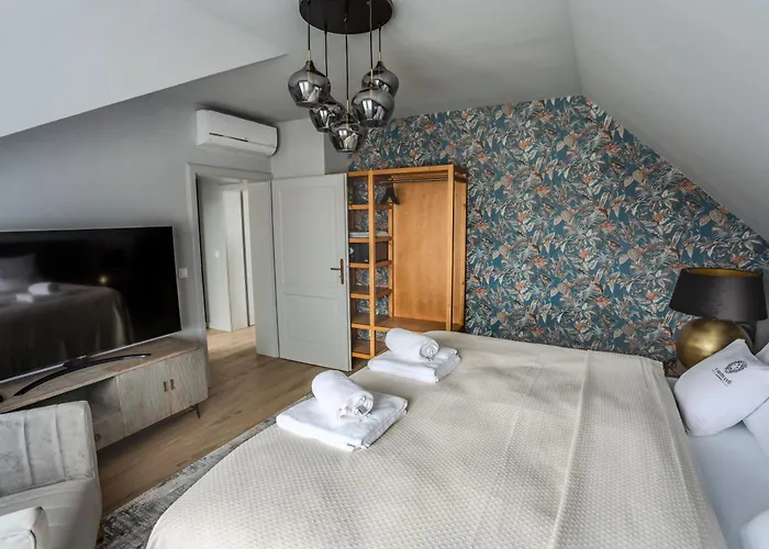 Lägenhet U Deviti Lvu *